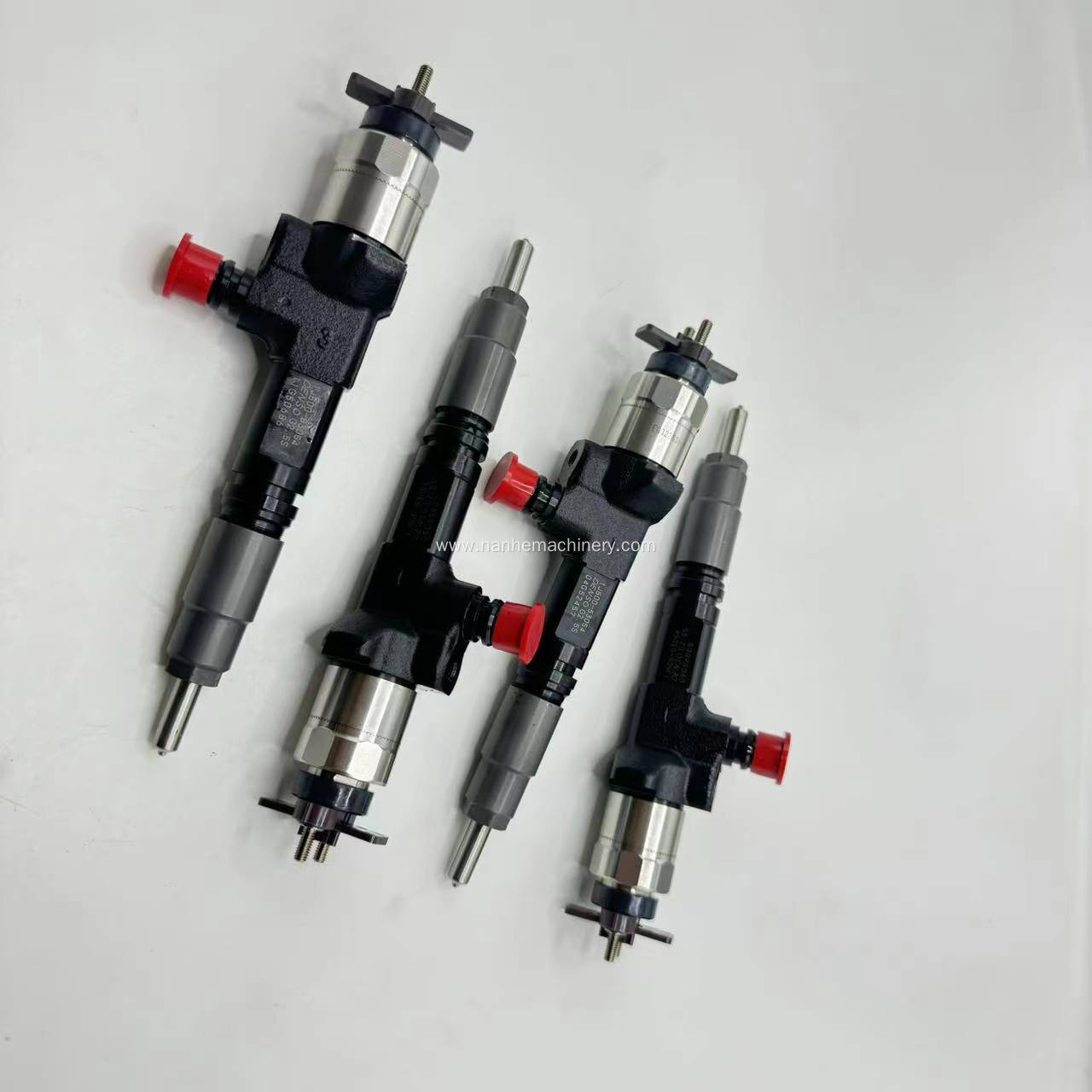 Common Rail Injector 095000-9690 1J500-53054 for Kubota V3800 Engine