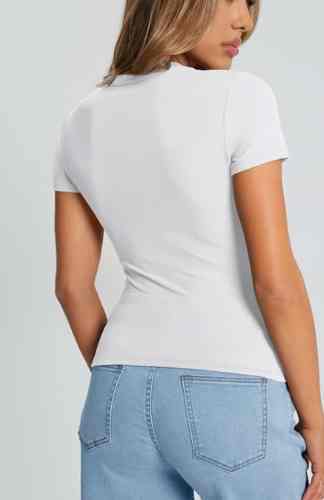 Cropped short-sleeved fitted T-shirt