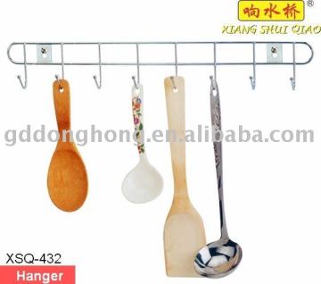 18" wire hanger
