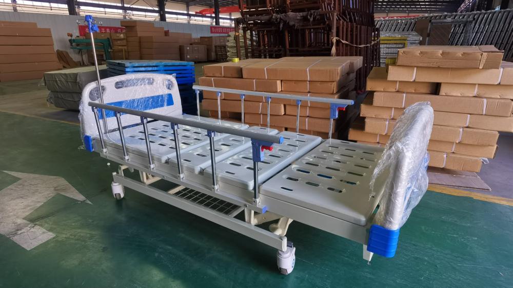 Five Function Four Crank Manual Bed 2