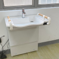 Gehandicapte badkamer rolstoeltoegankelijke badkamer wastafel
