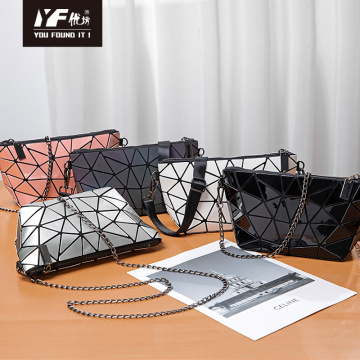 Früherer Fall 2021 Neue flexible flexible Faltlaser-Diamant-Tasche Mode Einfache Kreuz Frauen-modische Sing