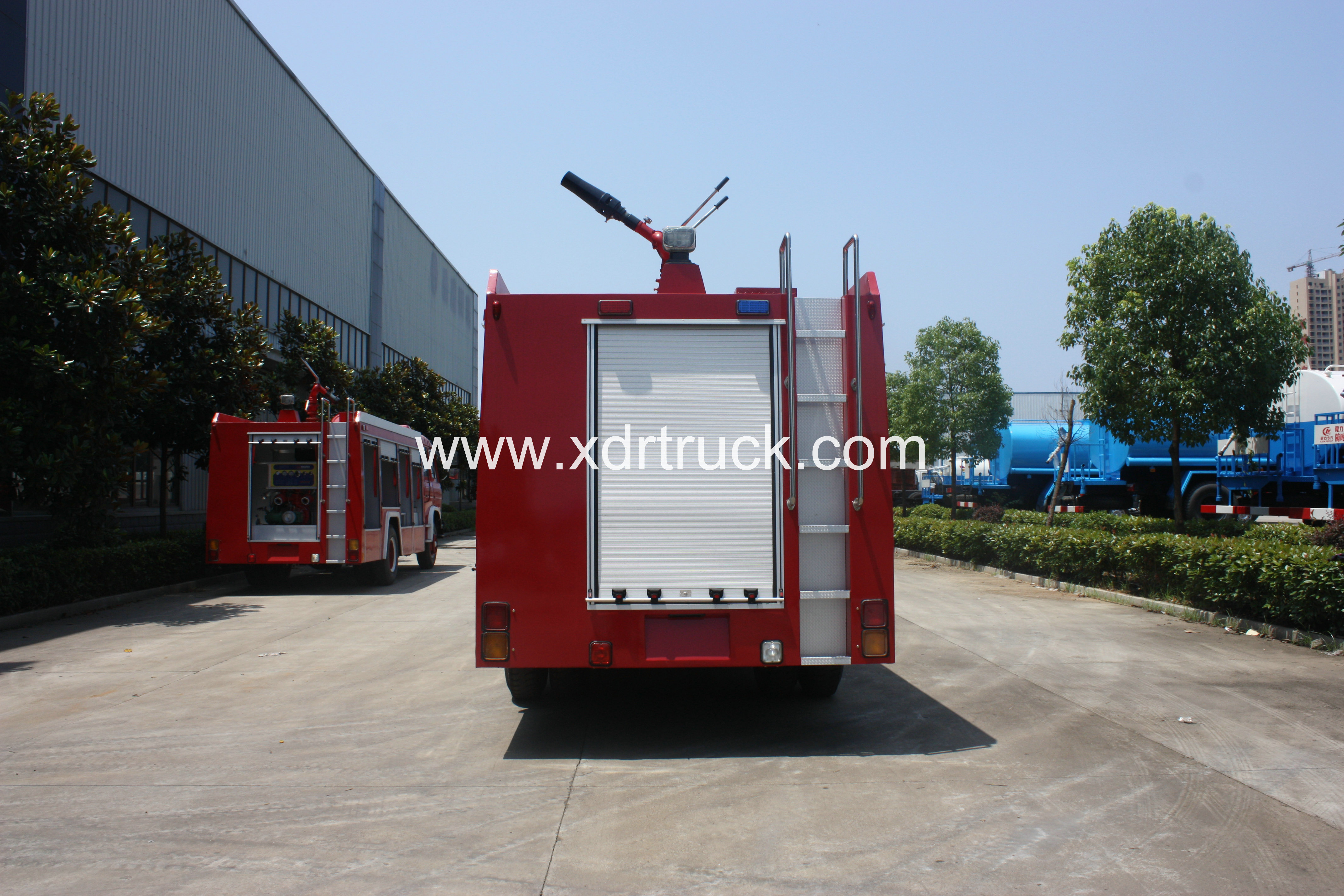 DONGFENG 153 8TON WATER FIRE TRUCK WITH FRONT SPRINKLER (8)
