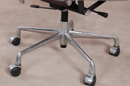 Eames Aluminum Group Management Office Chair Replica