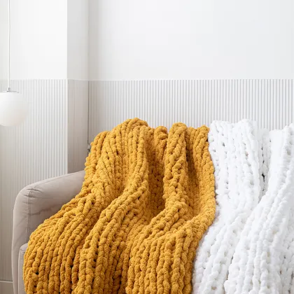 Amazon: Stylish Home Decor - Crochet Cable Weighted Chenille Chunky Knitted Blankets
