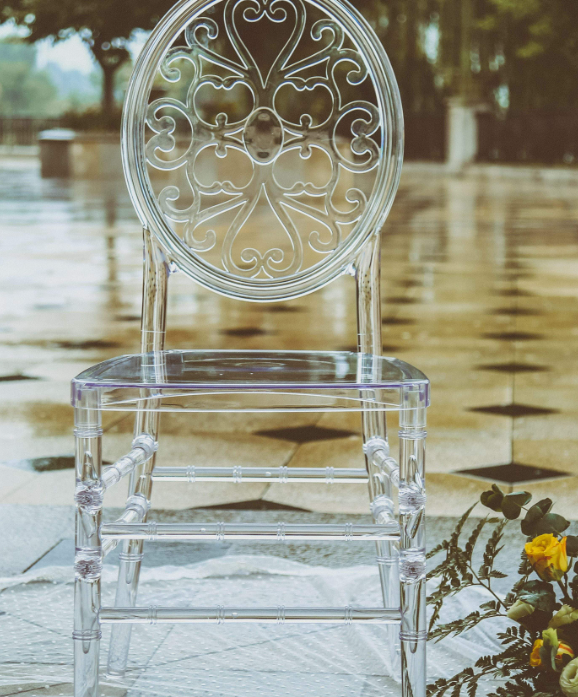 Hot Selling Clear Plastic Back Wedding Dining Chair