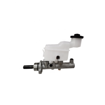 محرك السيارات الجديد الشهير بالجملة: 47201-0K030 Brake Master Cylinder لمدة 2kd 1tr 1gr