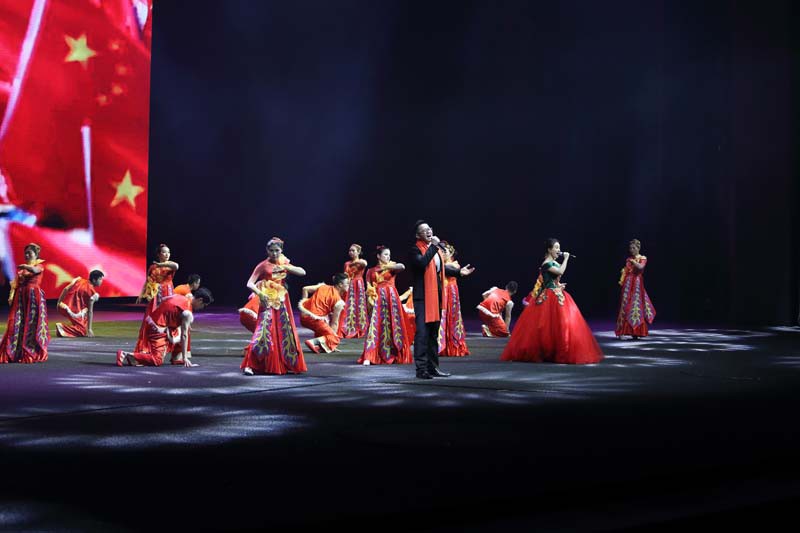 15.歌伴舞《共筑中国梦》.jpg