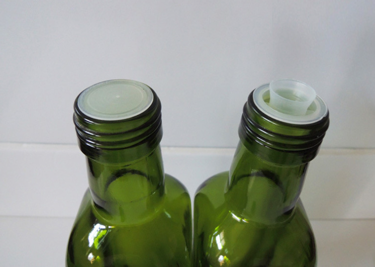 Green Square Glass Olive Oil 500ml4 Png