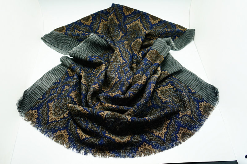 Printed Wool Scarf Yf 2013 764 7002