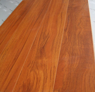 E0 Rustic 12 Mm Hdf Robusto Laminate Flooring Density Over 960kg / M3