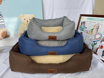 2023 Aw Square Pet Bed