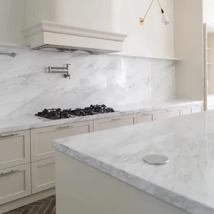 Newstar Aristone White Marble Slab Flooring - Natural Polished Eastern White Marble for Kitchen and Bathroom