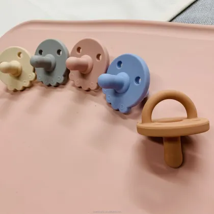 Soft Baby Pacifier Custom Eco Friendly Silicone Nipple