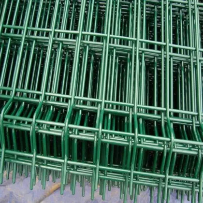 3D Curved Welded Wire Mesh Outdoor Fence Panel