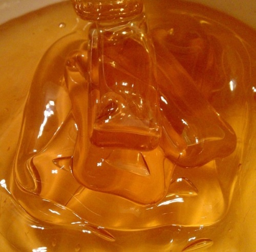 offer natural and pure light amber honey