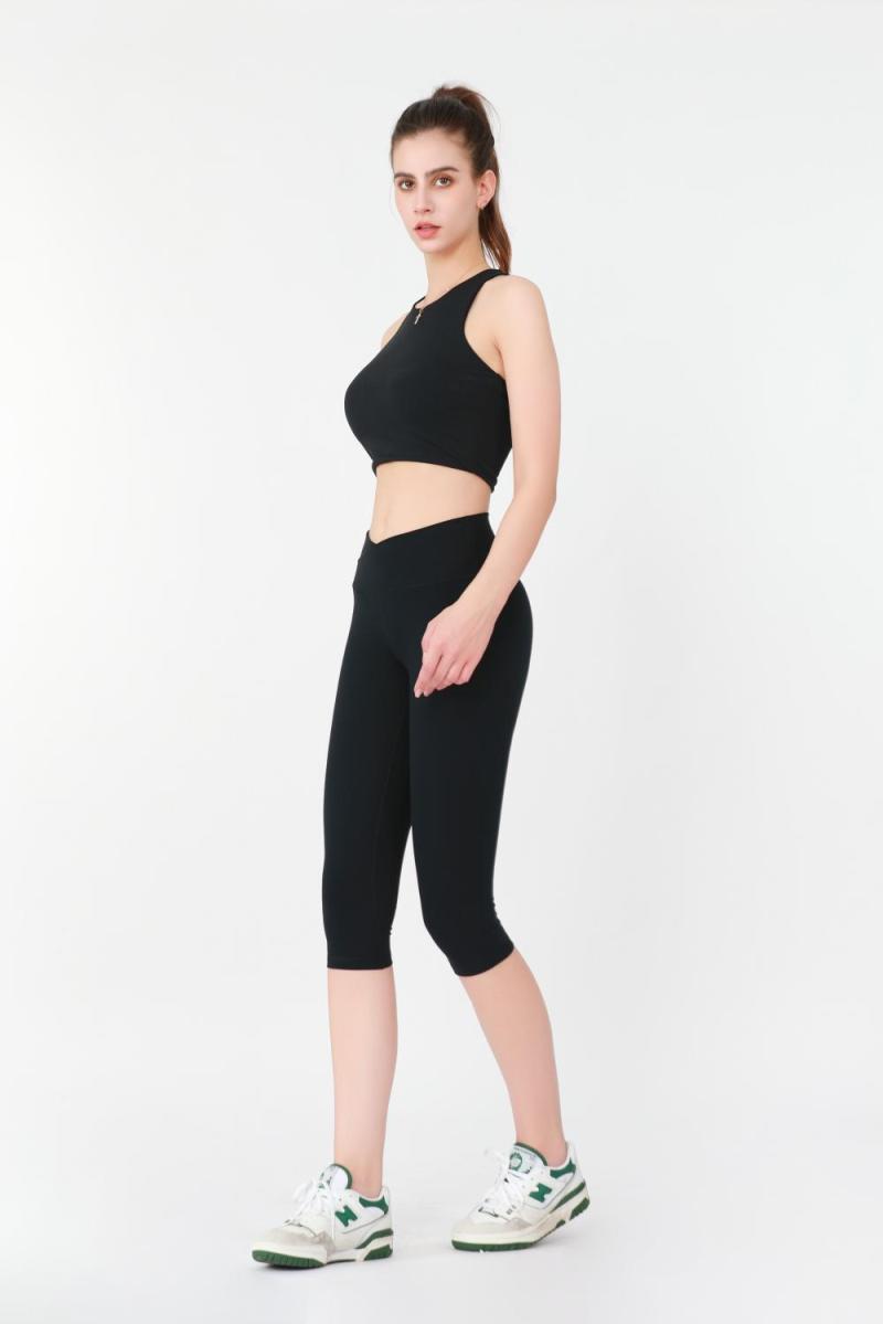 Body-hugging Mid-length Yoga Tights