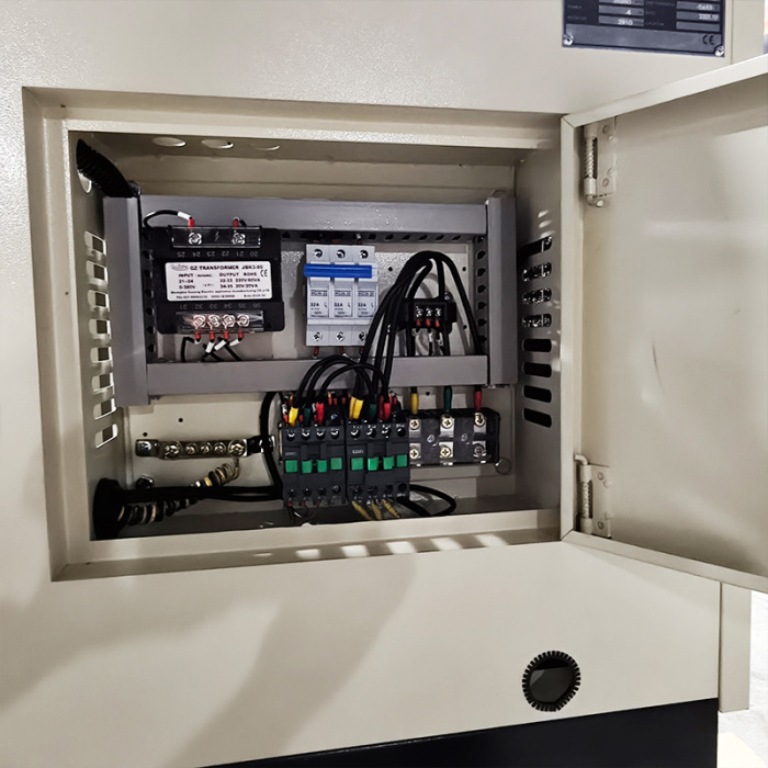 Compresor de aire de tornillo de correa de 4KW de tamaño compacto