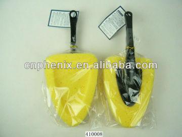 Car wash sponge brush with plastic handle