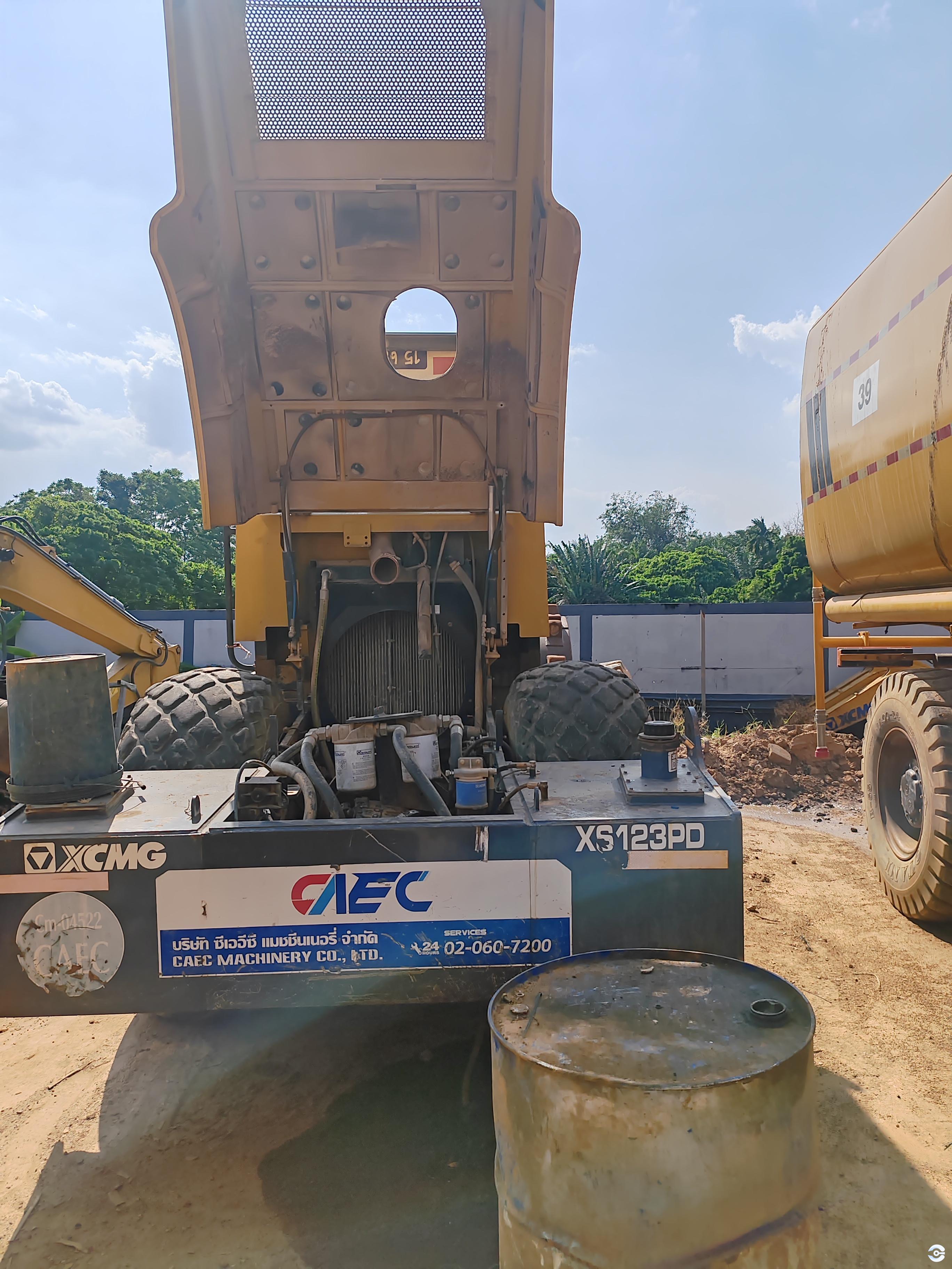 secondhand-road-compactor