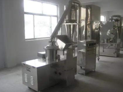Catalyst super fine grinding machine