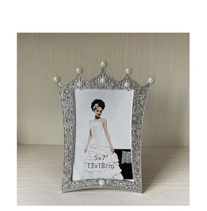 Resin Imperial Crown Flower Photo Frames Art Decoration Studio
