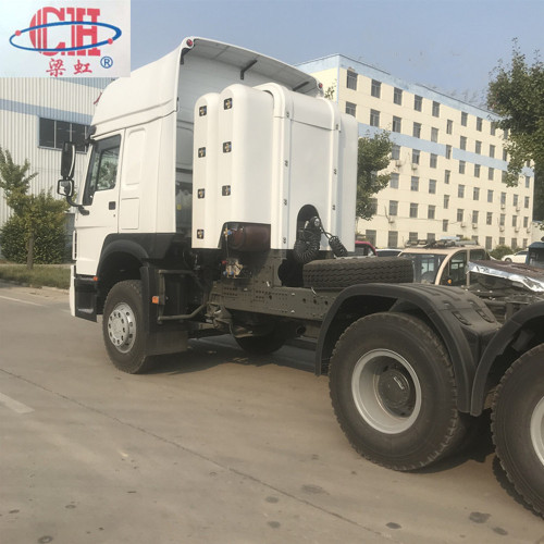 Used CNG HOWO tractor truck for sale