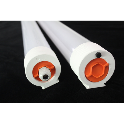 Fixation de l'éclairage de tube LED pour la ferme de volaille