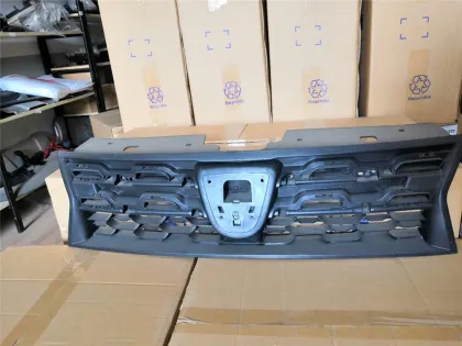 Dacia Duster 2014 Front Grill 623100838R