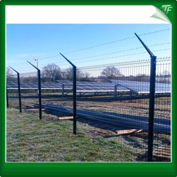 Galavanized blue peached shaped mesh fence