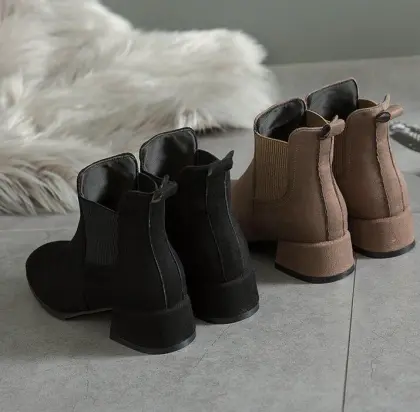 Low-Tube Set Foot Women's Mid-Heel Boots with Fleece Trim