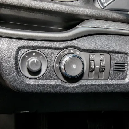 2023 Hot Selling Buick Gas Cars with High Performance