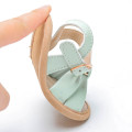 Sandalias de verano de cuero de bebé ligero