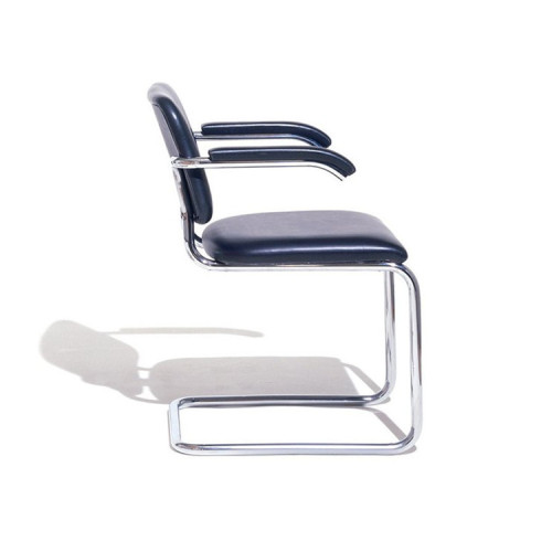 Sedia in acciaio tubolare di Marcel Breuer Sedia Knoll CESCA