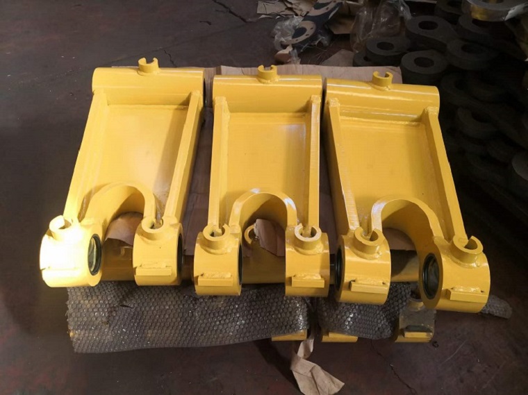 Komatsu excavator parts connecting rod bracket 207-70-73110