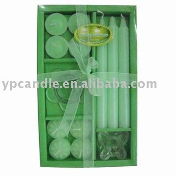 scented candles in the gift box