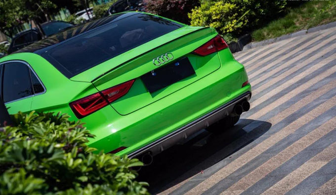 Glossy Viper Green Roll Of Vinyl Wrap For Cars PET Liner 160gsm 2