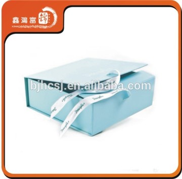2017 different designs custom apparel paper box