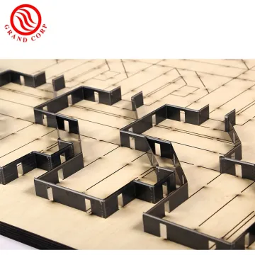 Steel Rule Die Cutting for Corrugated Box Production