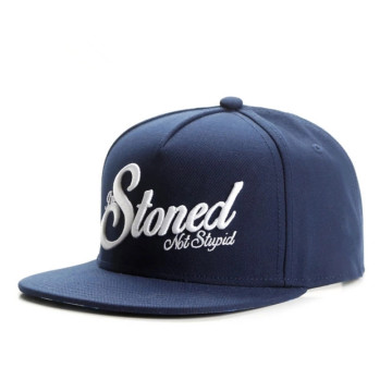 Ricamo 3d di alta qualità logo personalizzato Gorras maschi 5 pannello a bordo piatto.