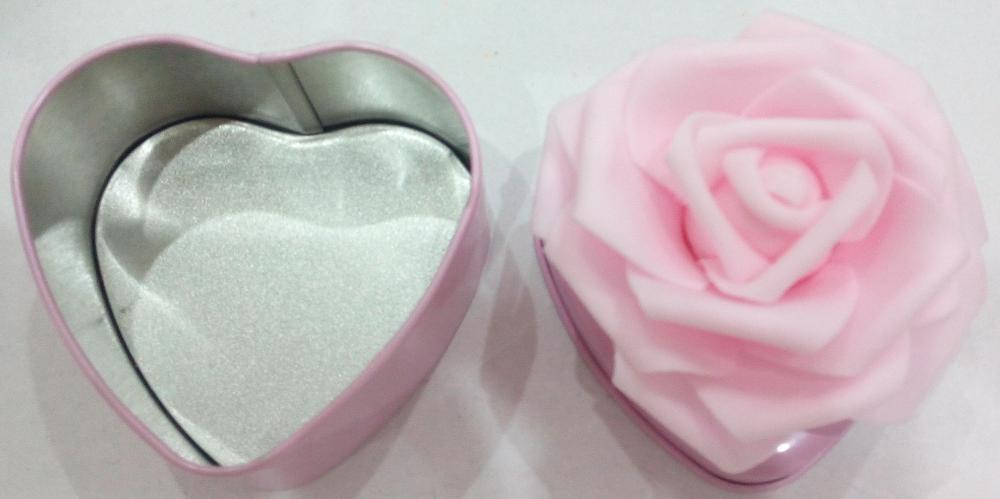 Rosa Herzform Candy Tin Box