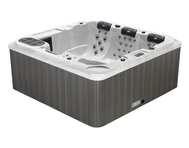 Backyard Hottub Jacuzzi Outdoor