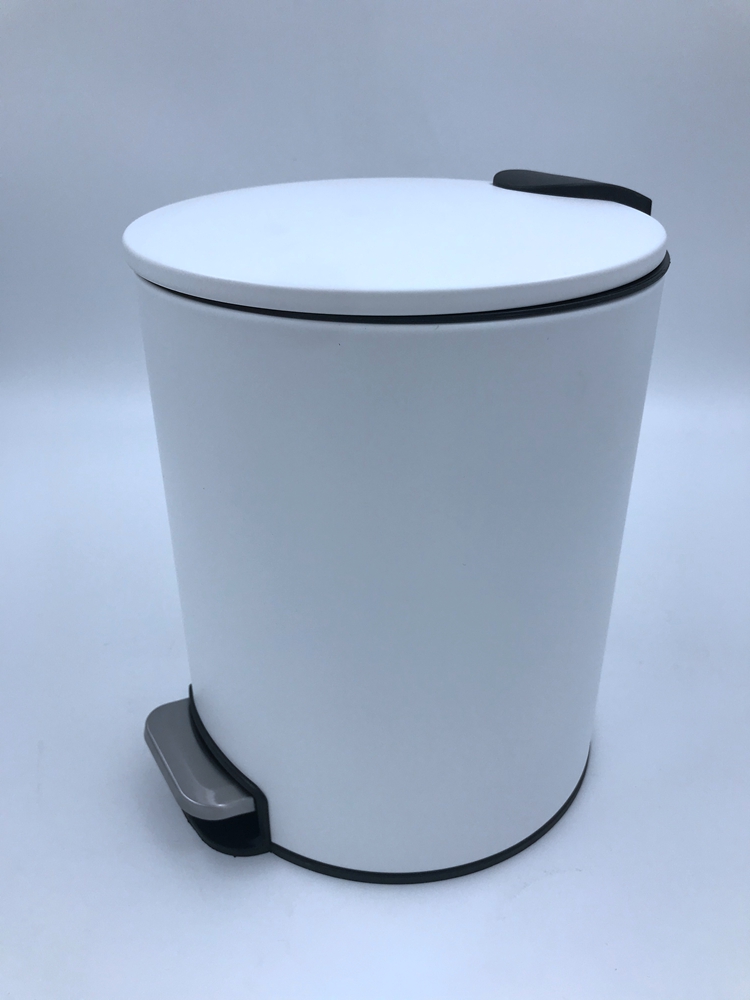 Round Step Trash Can