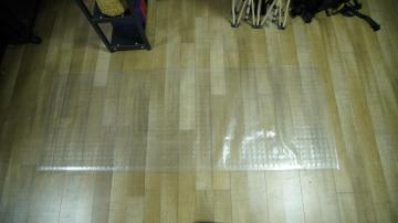 Pvc Transparent Rectangular Mat With Studs