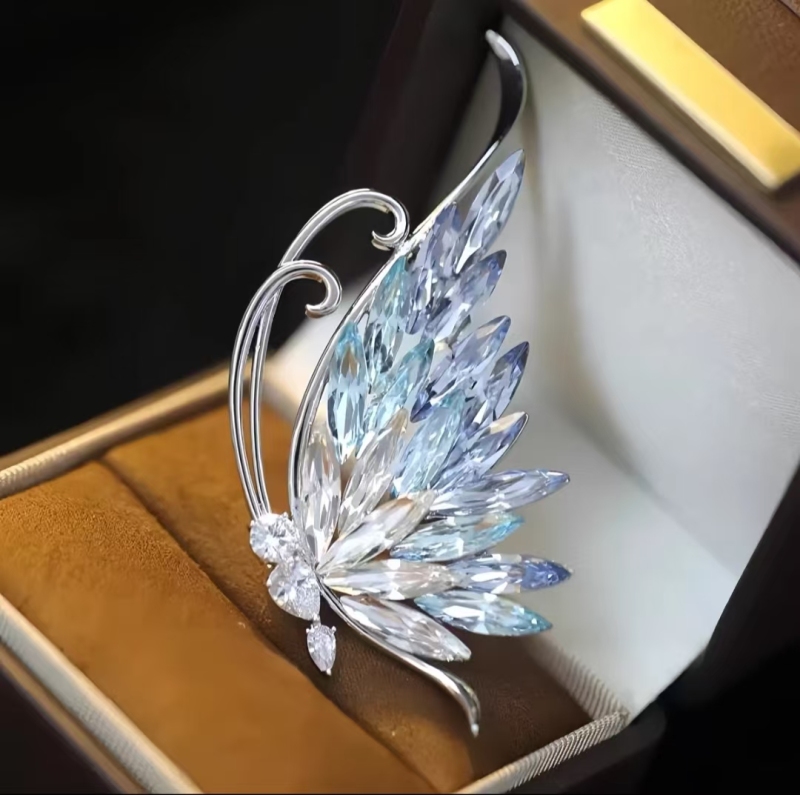 Zircon luxury elegant crystal butterfly brooch