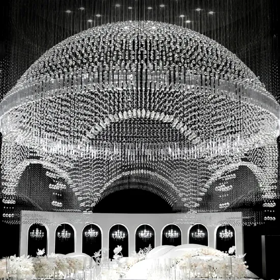 Custom Crystal Chandeliers and Bead Curtains for Wedding and Banquet Decorations