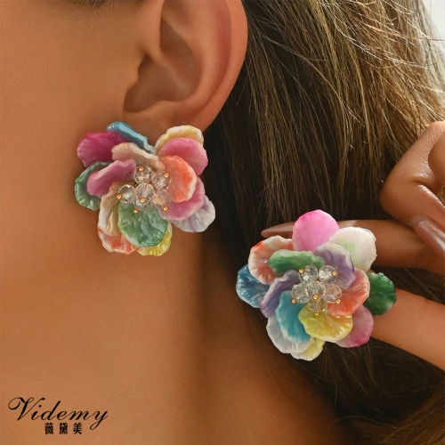Handmade 3D Flower Stud Earrings with Colorful Rhinestones