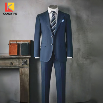 Élégant costume d'affaires bleu profond à simple boutonnage