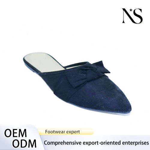 Mules negros elegantes para mujer