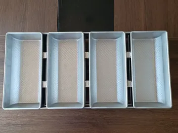 Rk Bakeware China 4 Straps Nonstick Industrial Bread Pan Deli Bread Pan Glazed for Wholesale Bakery